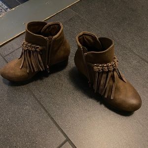 Little girls wedge ankle boot size 11